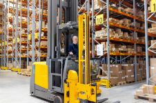 RTITB Narrow-Aisle (VNA) Man-Up (F1) / Down (F2) Lift Truck Novice, Refresher, Conversion and Experienced User Course